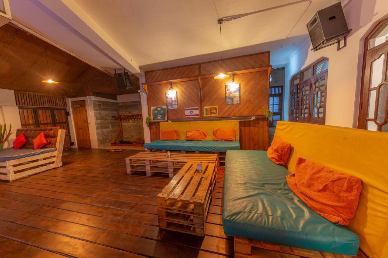Happy Bay Hotel Weligama Buitenkant foto