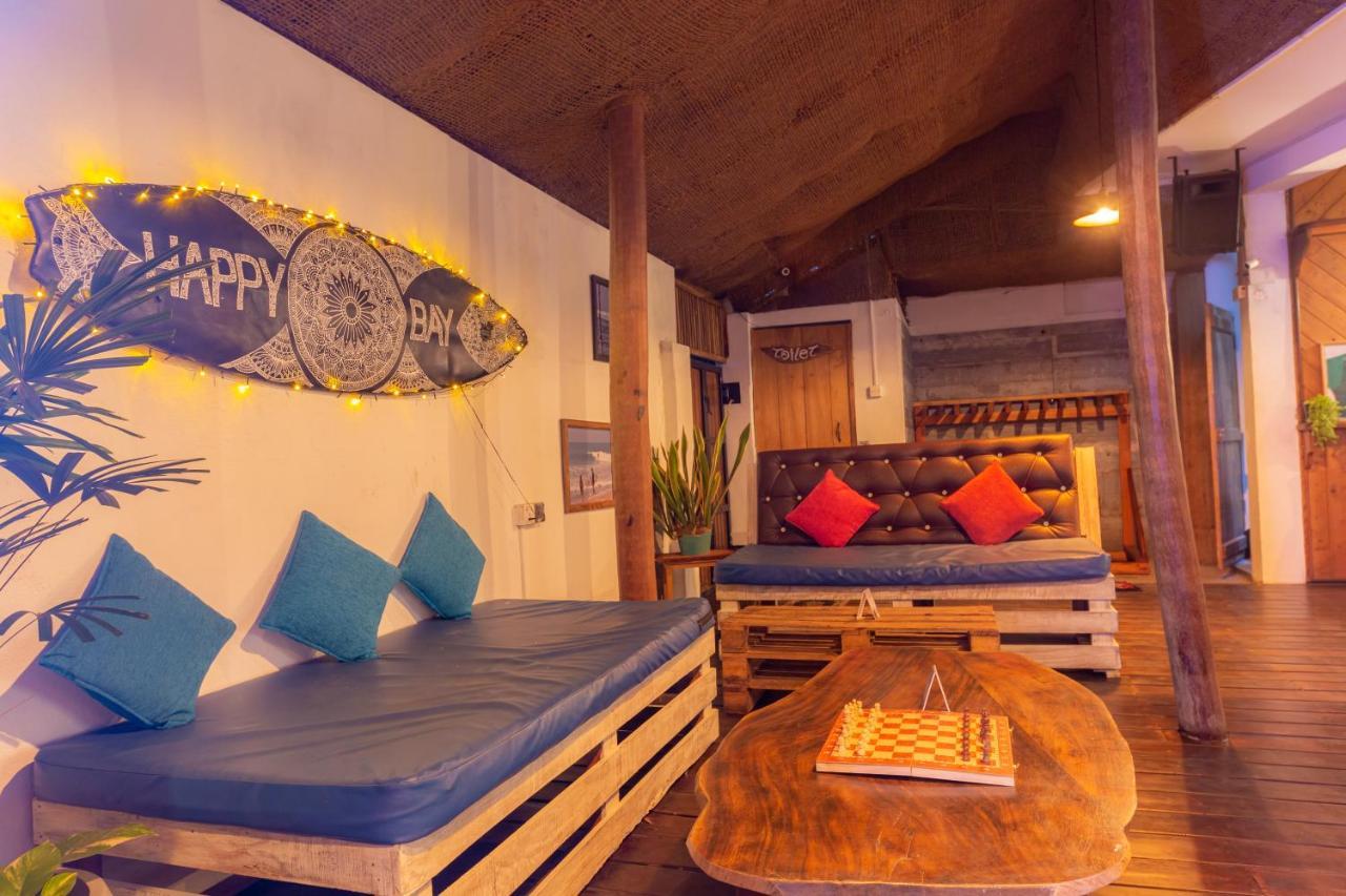 Happy Bay Hotel Weligama Buitenkant foto