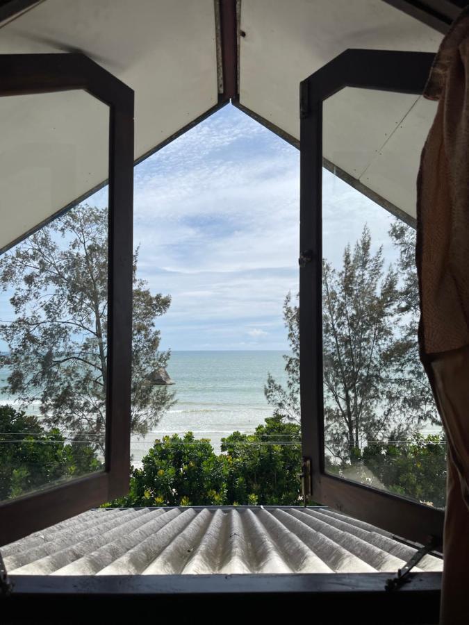 Happy Bay Hotel Weligama Buitenkant foto